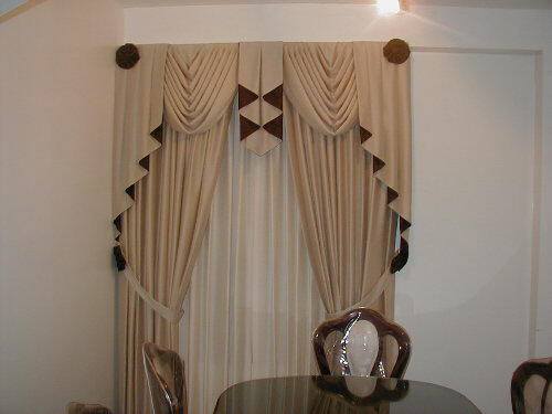 Hunter Douglas Country Woods Classics blinds