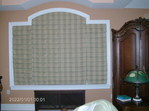 Hunter Douglas Country Woods Classics blinds