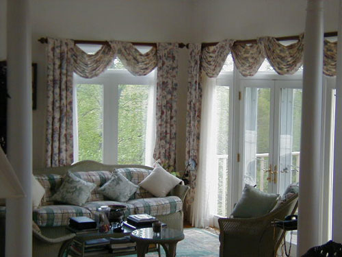 Hunter Douglas Country Woods Classics blinds